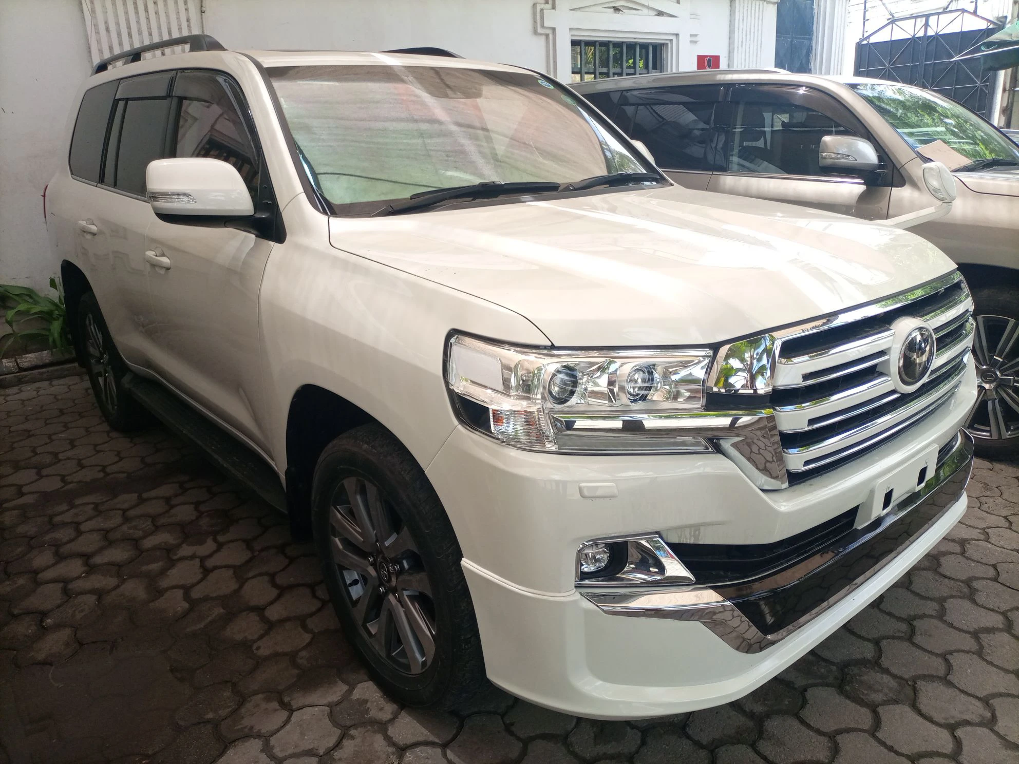 Landcruiser V8 VX  Price On GariPesa