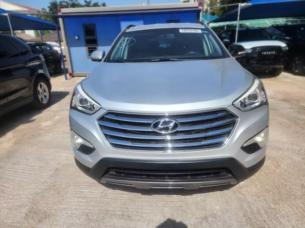 Hyundai Santa FE   - 2014