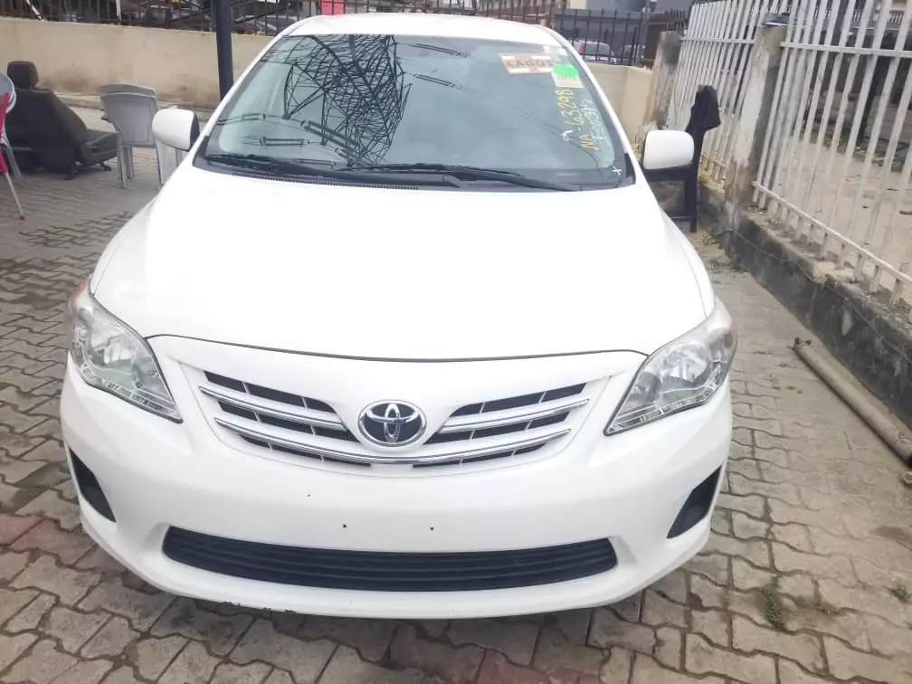 Toyota Camry   - 2013