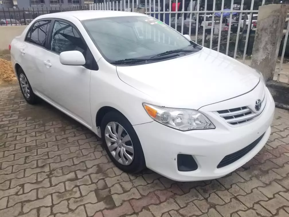 Toyota Camry   - 2013