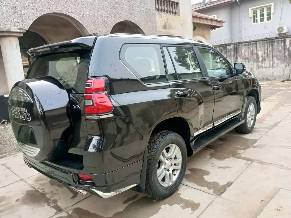 Toyota Landcruiser Prado   - 2010