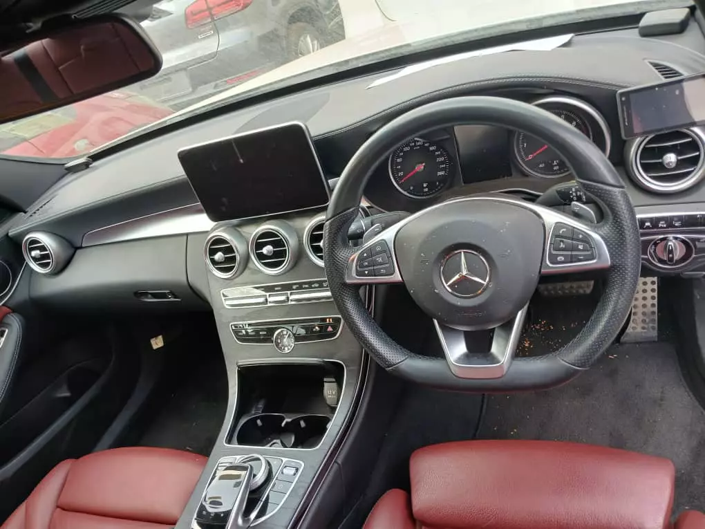 Mercedes-Benz C200   - 2016