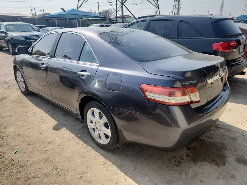 Toyota Camry   - 2007