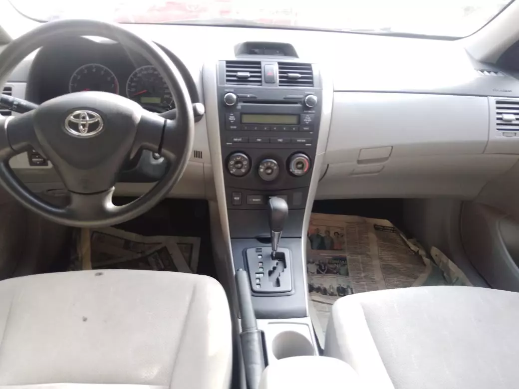 Toyota Camry   - 2012