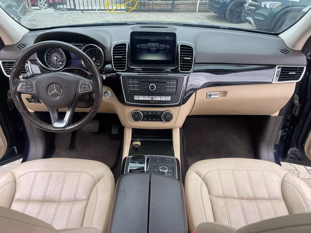 Mercedes-Benz GLE 350   - 2016