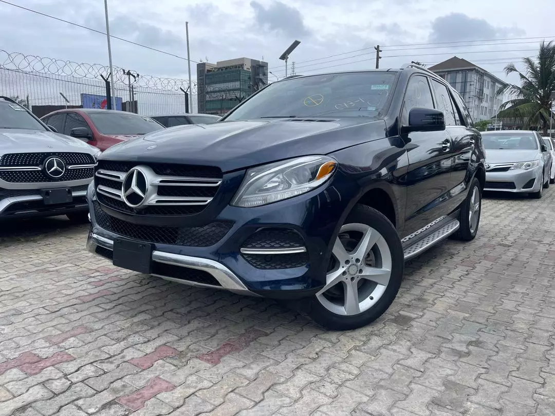 Mercedes-Benz GLE 350   - 2016