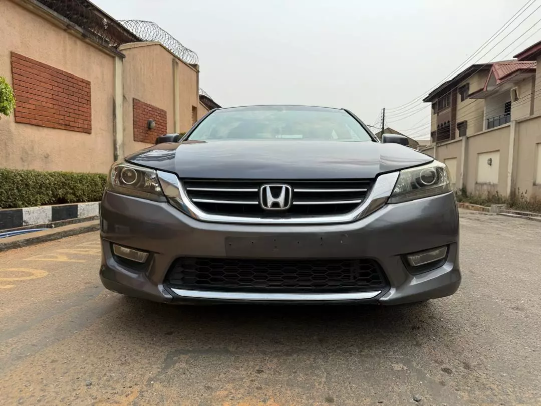 Honda Accord   - 2013