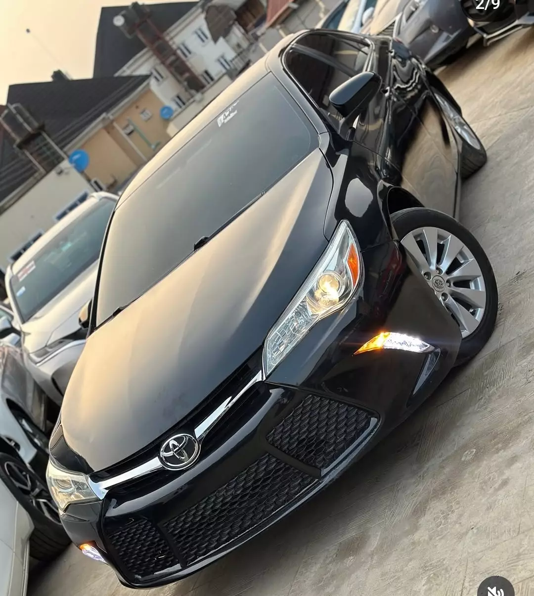 Toyota camry   - 2015