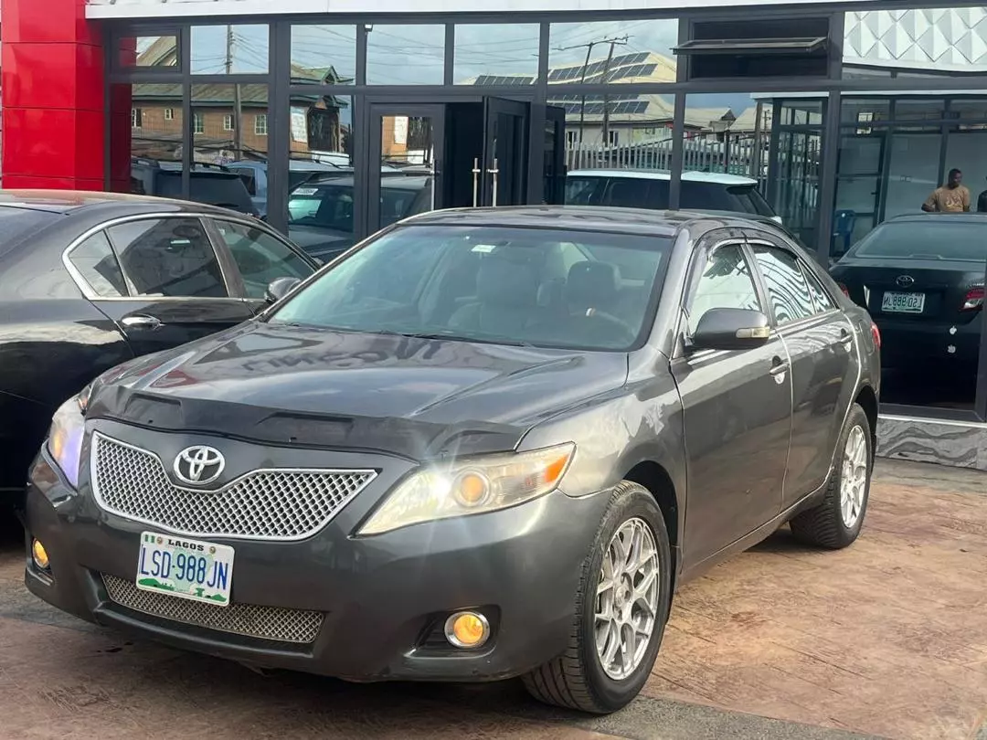 Toyota camry   - 2009