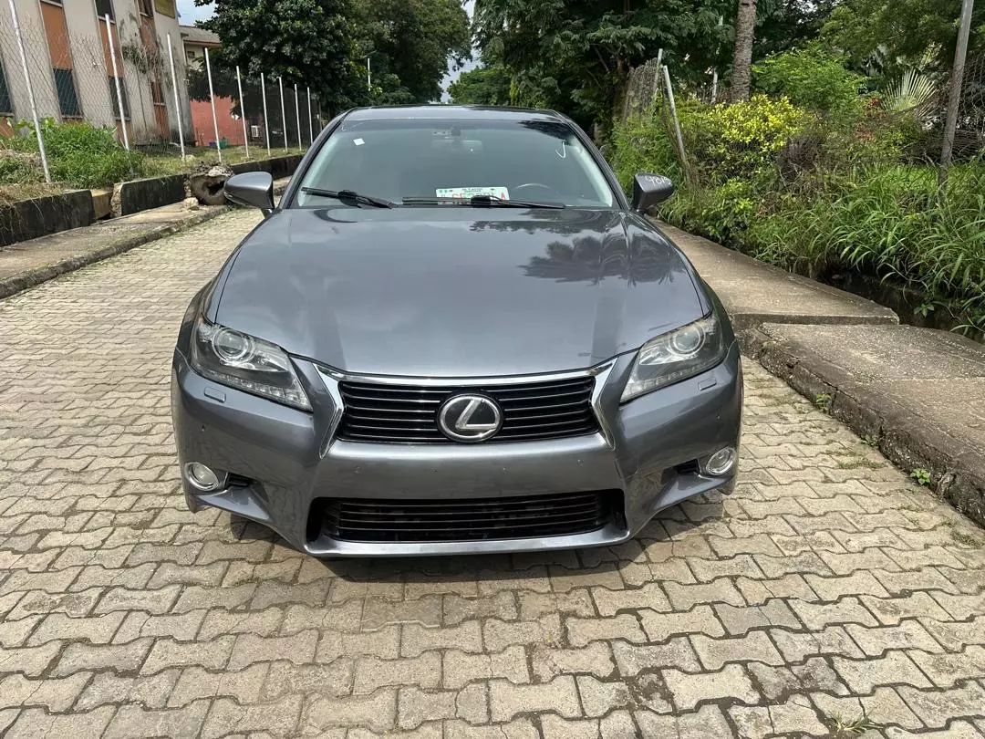 Lexus GS   - 2015