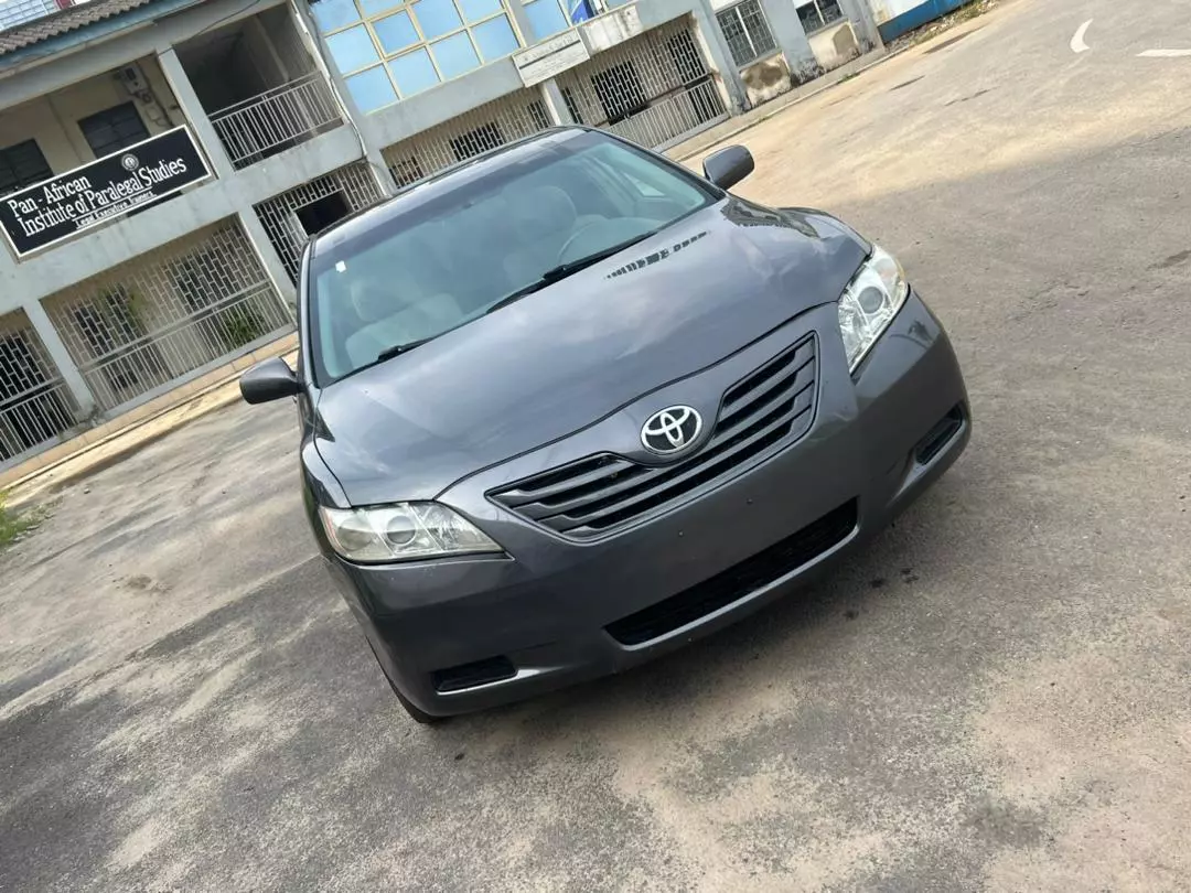 Toyota Camry   - 2007