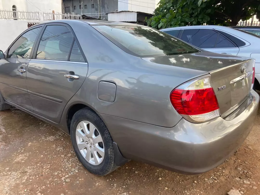 Toyota camry   - 2006