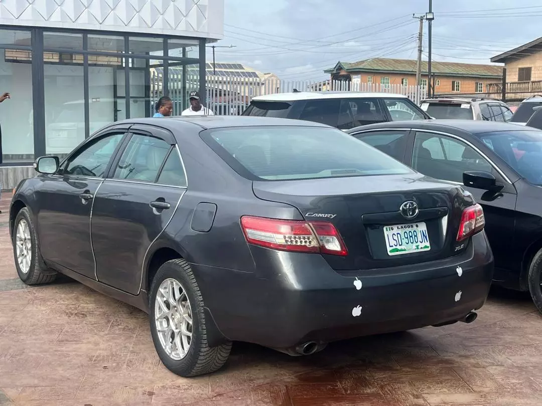 Toyota camry   - 2009