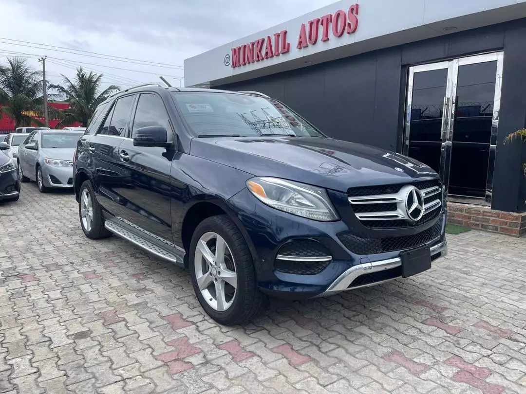 Mercedes-Benz GLE 350   - 2016