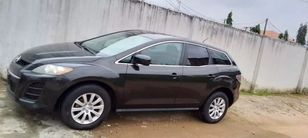 Mazda CX-7   - 2010