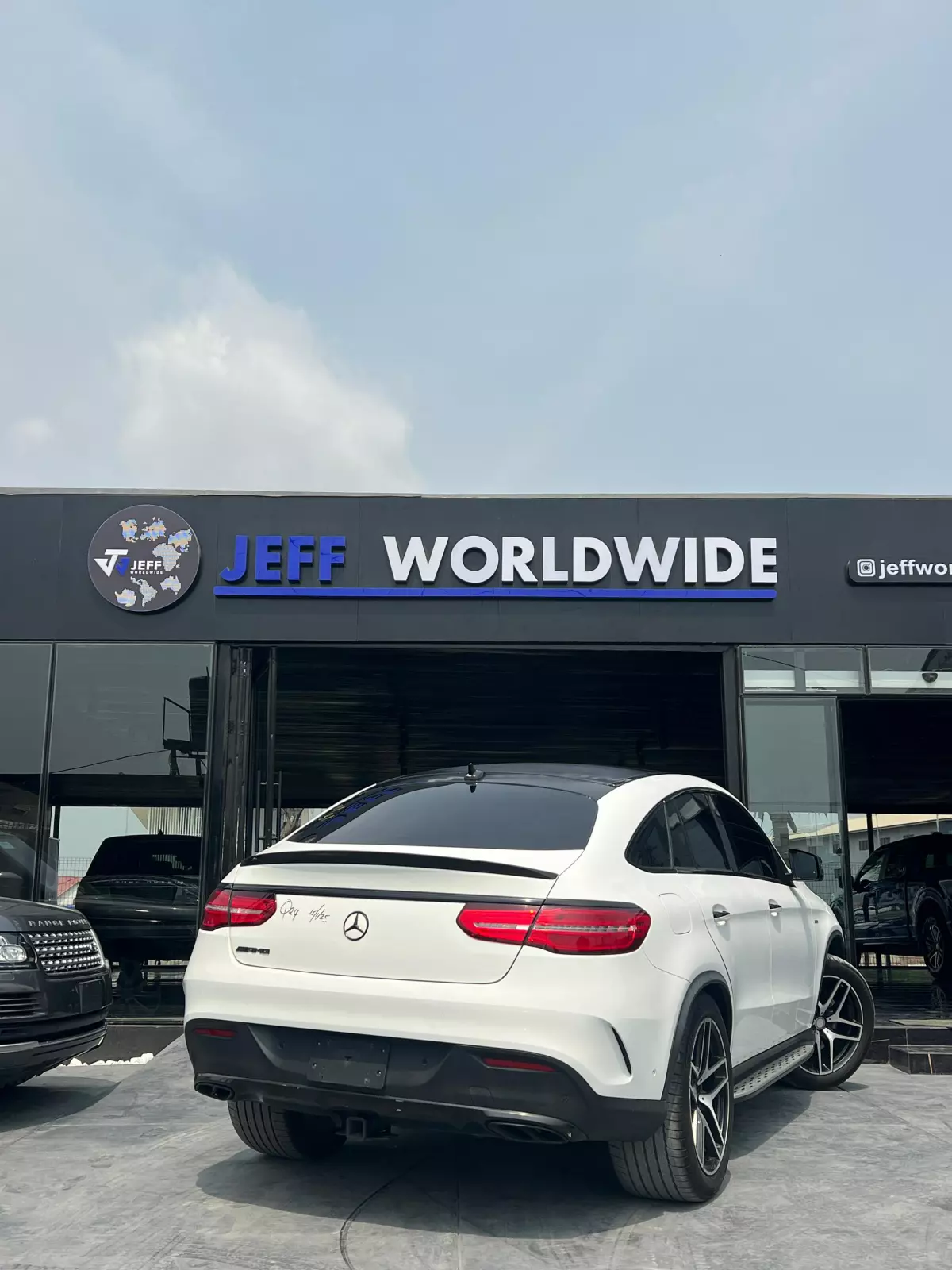 Mercedes-Benz GLE 43 AMG   - 2016