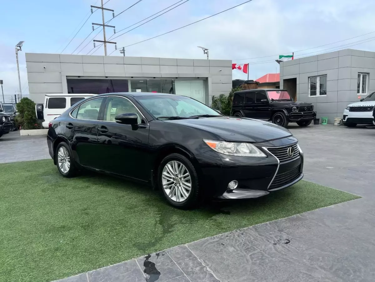 Lexus ES 350   - 2013