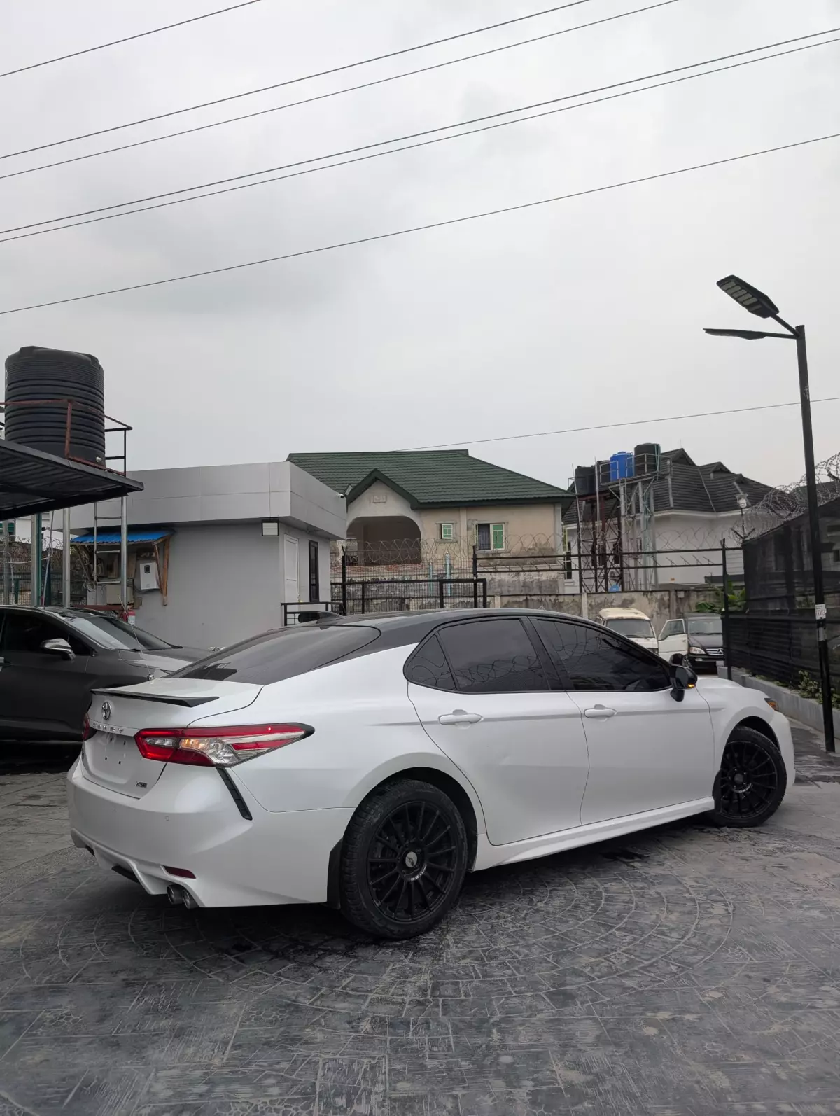 Toyota Camry   - 2018