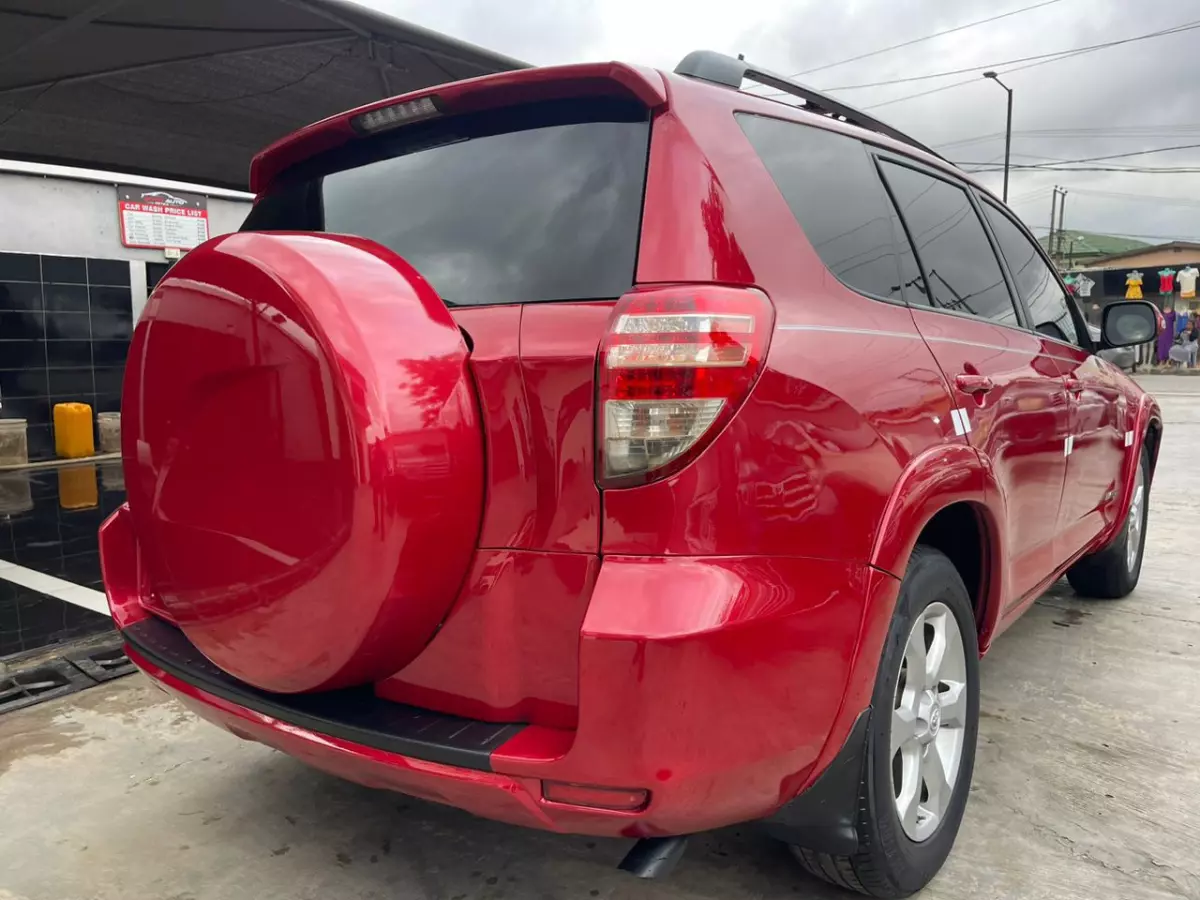 Toyota RAV4   - 2009