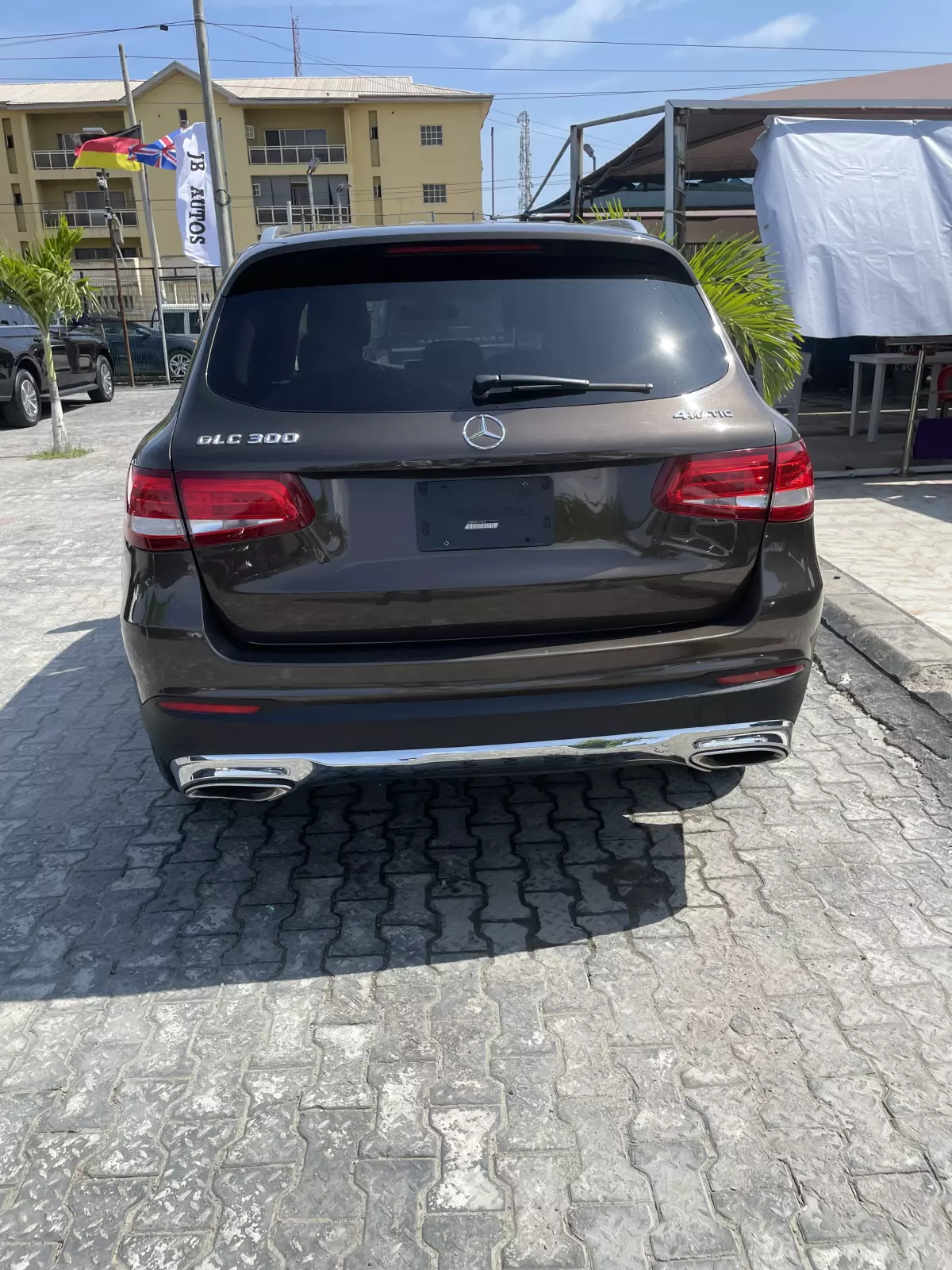 Mercedes-Benz GLC 300   - 2016