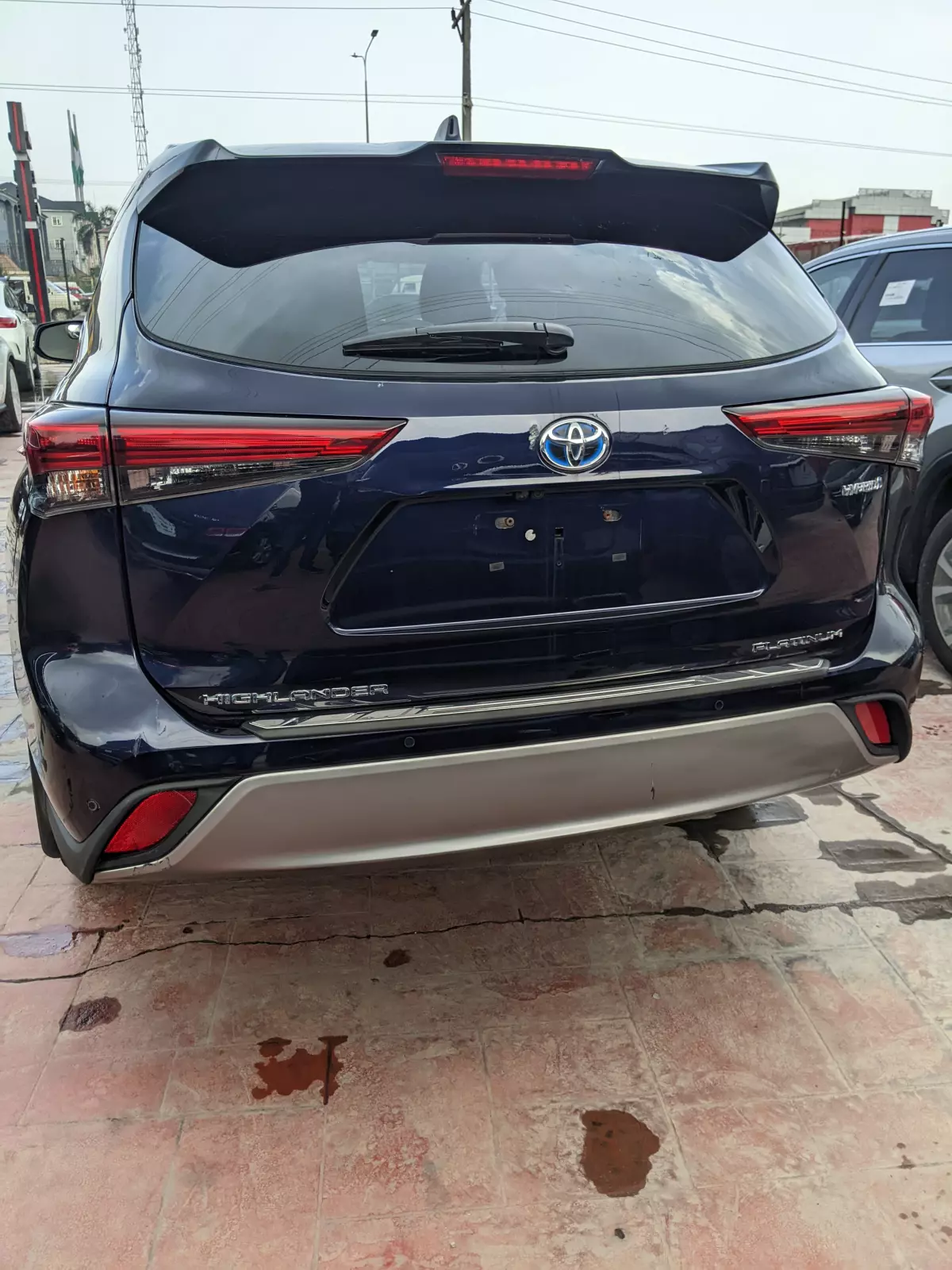 Toyota Highlander   - 2021