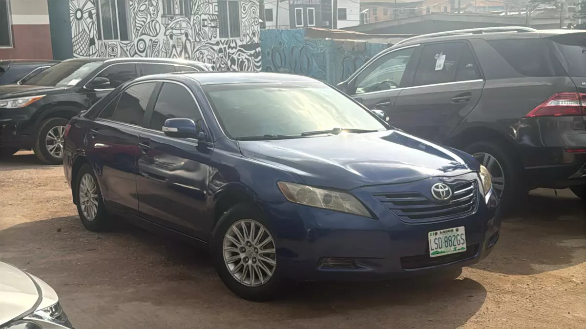 Toyota Camry   - 2008