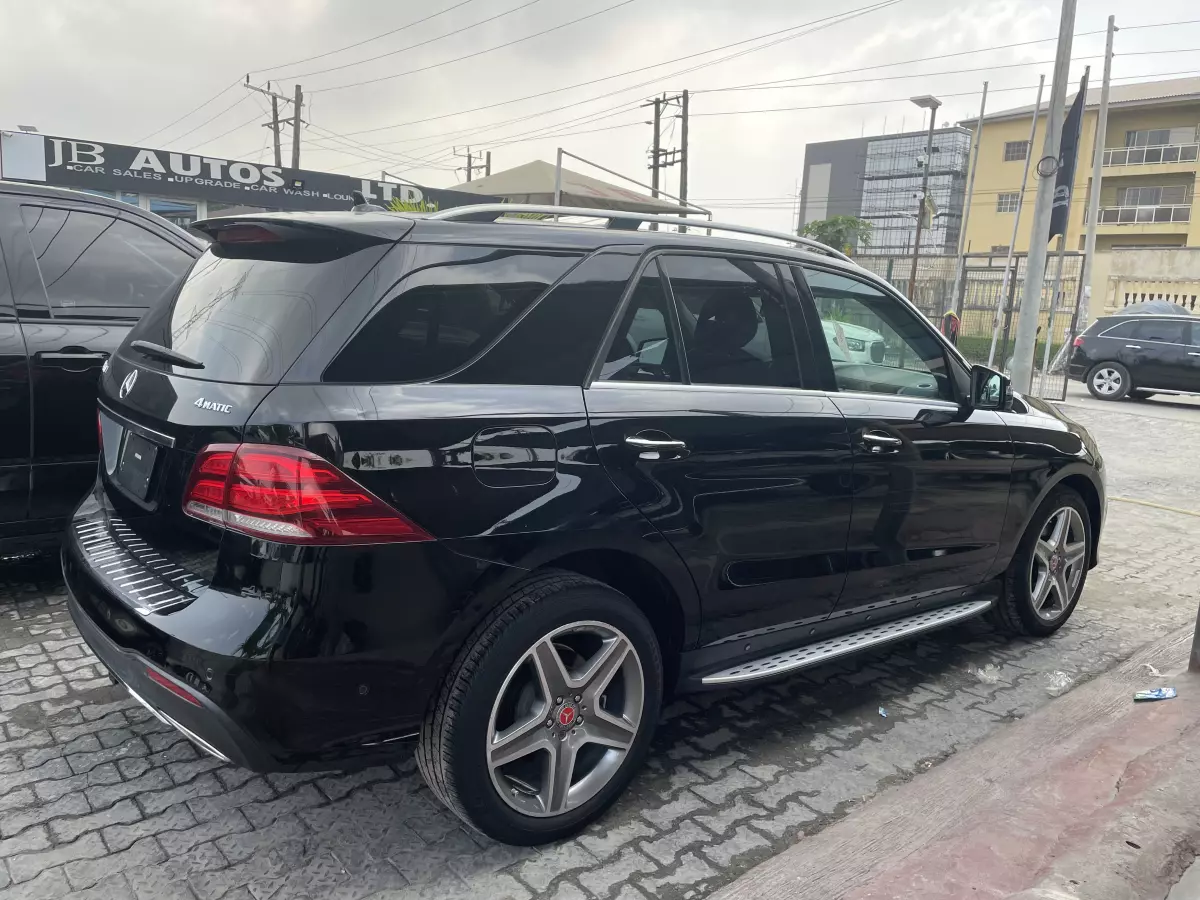 Mercedes-Benz Gle-class   - 2016