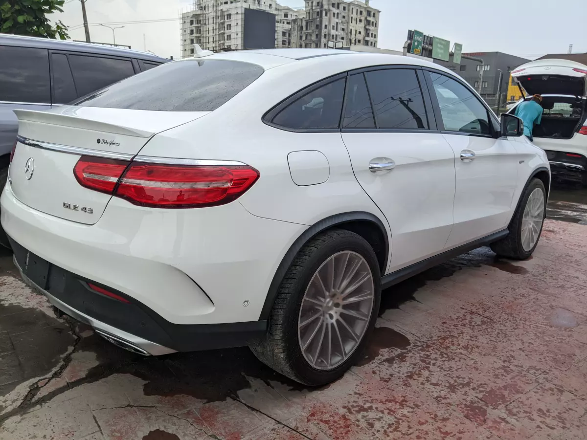 Mercedes-Benz GLE 43 AMG   - 2017