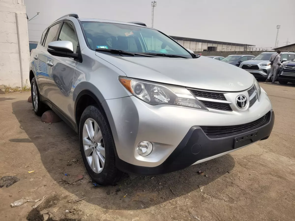 Toyota Rav4   - 2013