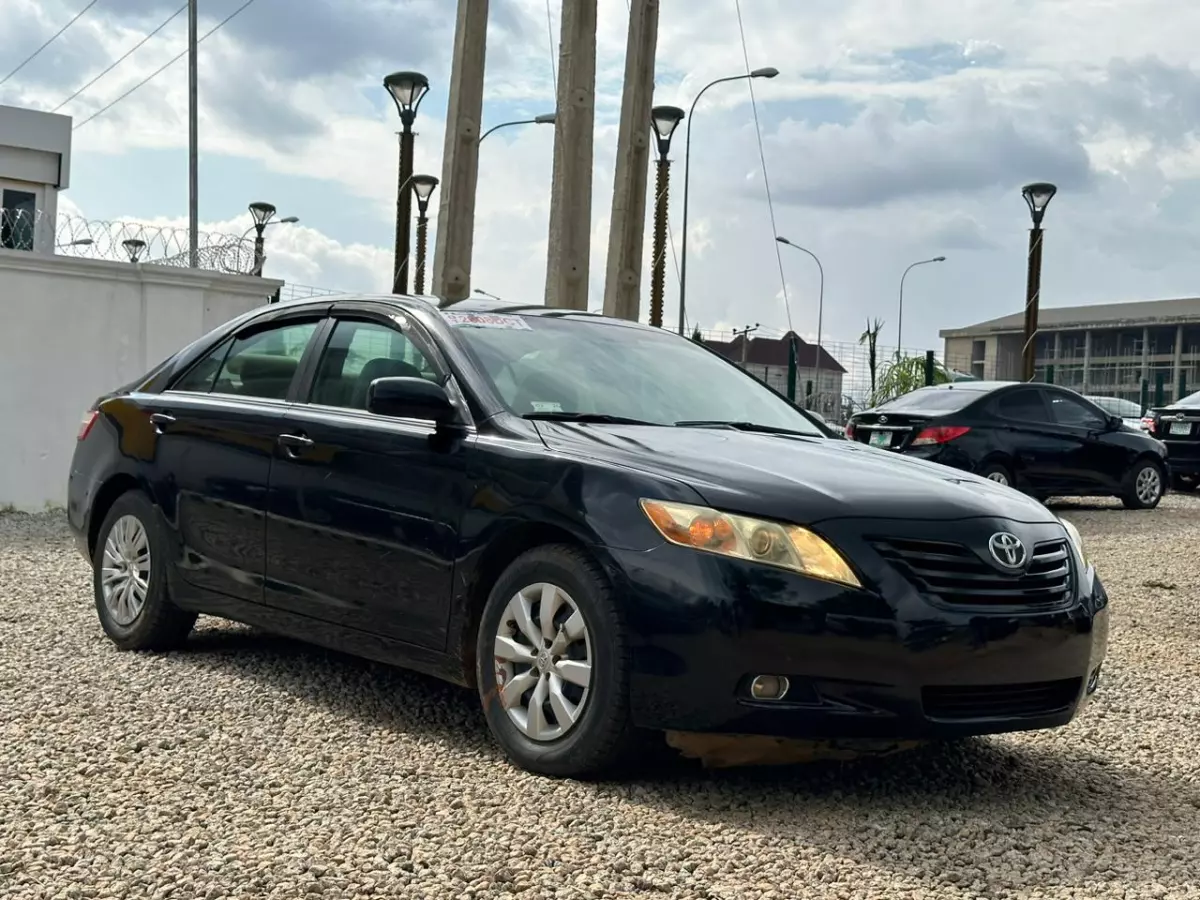 Toyota Camry - 2007