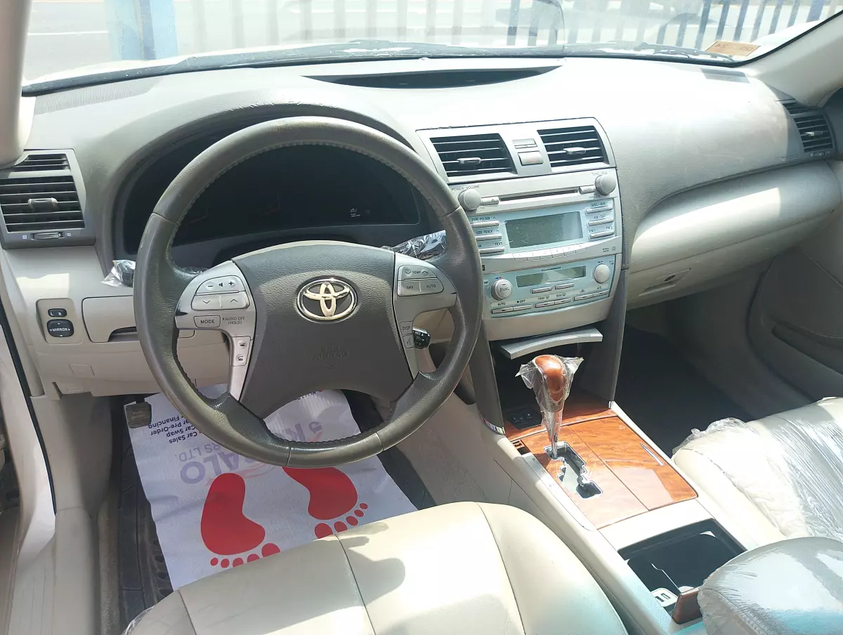 Toyota camry   - 2009