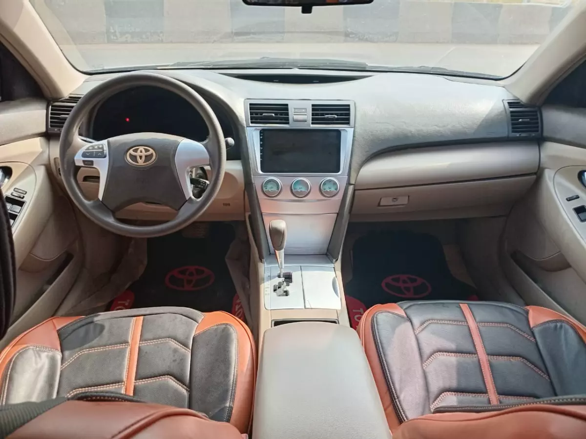 Toyota Camry   - 2008