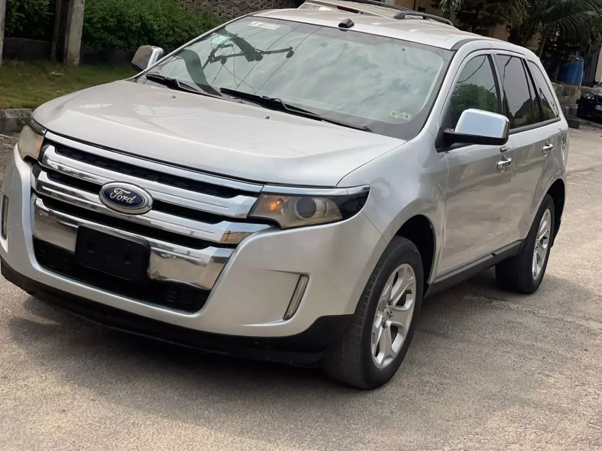 Ford Edge   - 2011