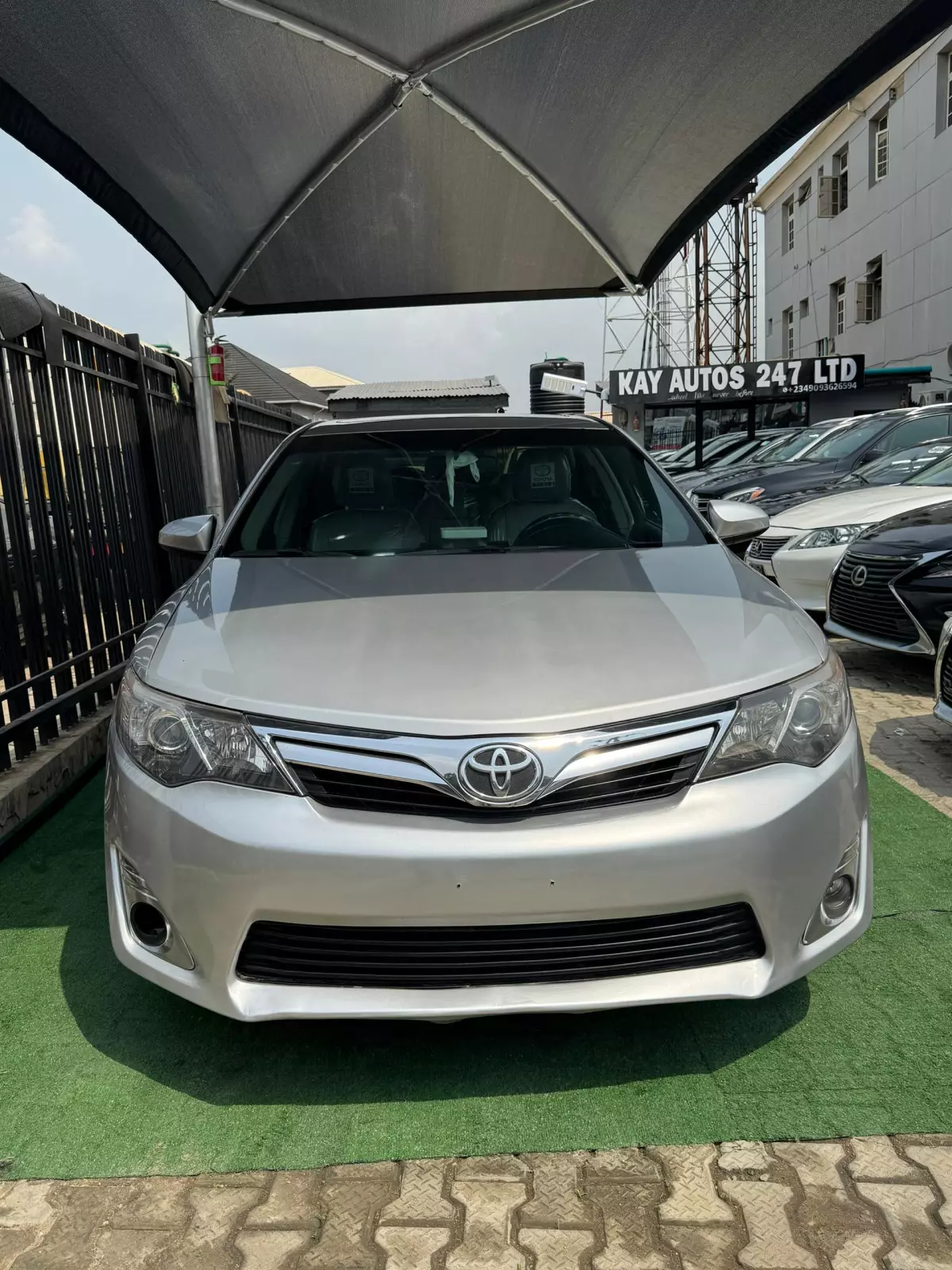 Toyota Camry   - 2014