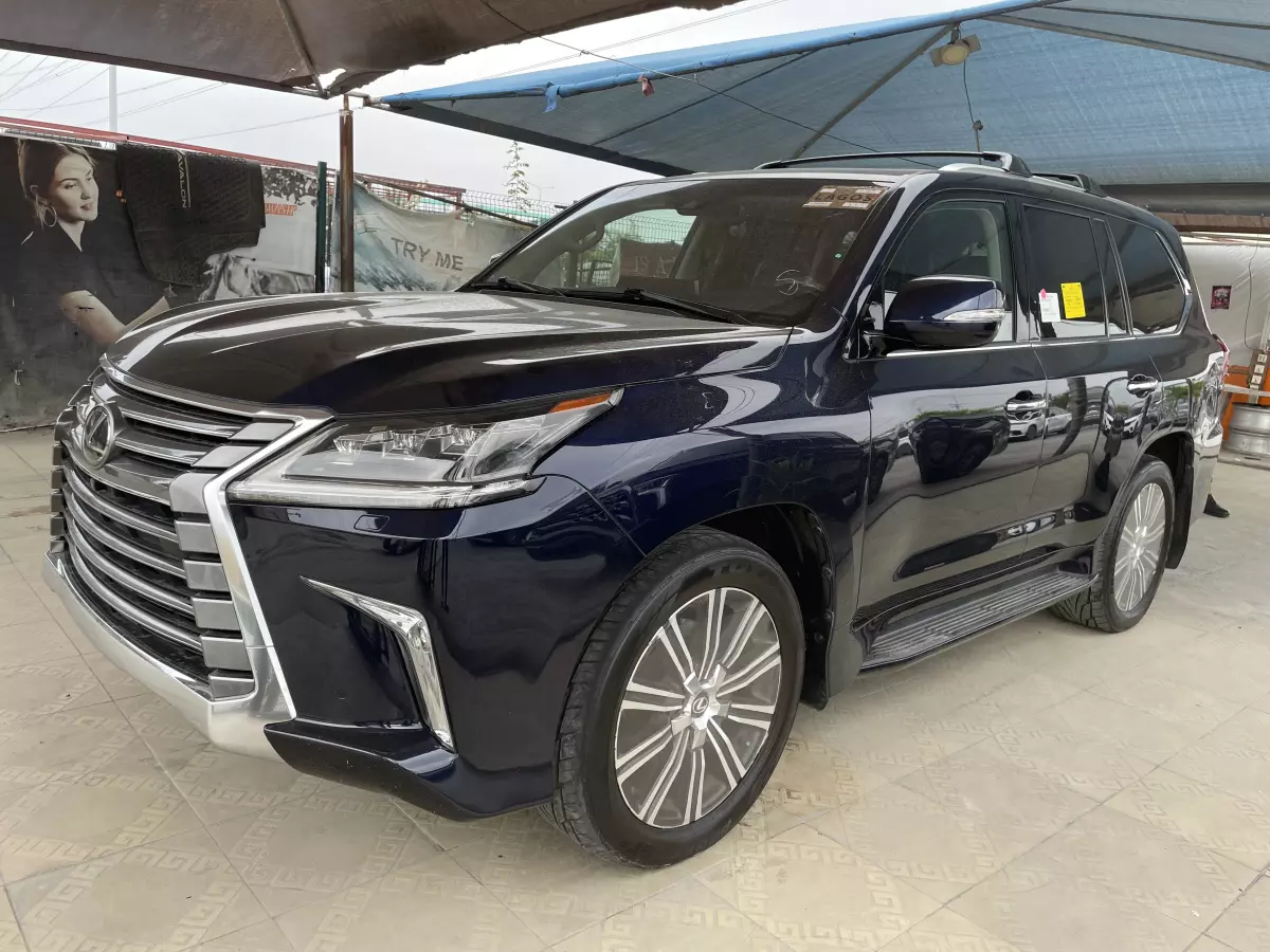 Lexus LX   - 2018