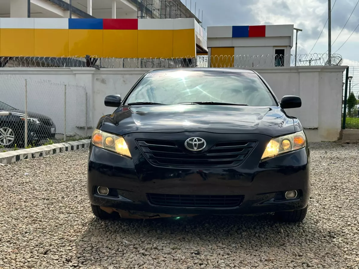 Toyota Camry   - 2007