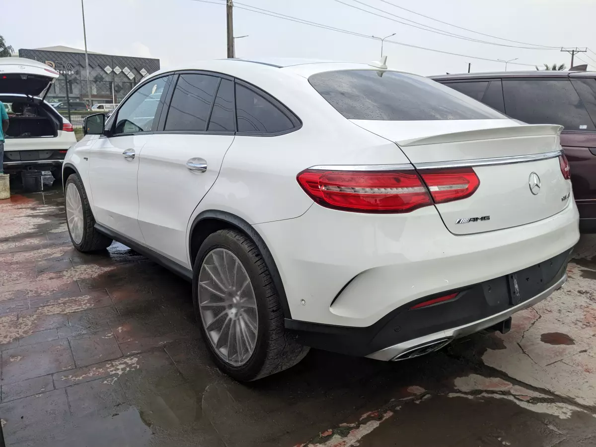 Mercedes-Benz GLE 43 AMG   - 2017