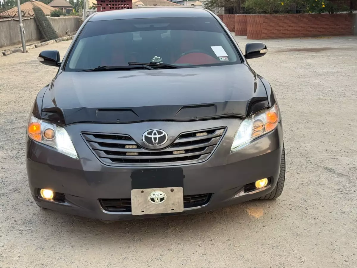 Toyota Camry   - 2007