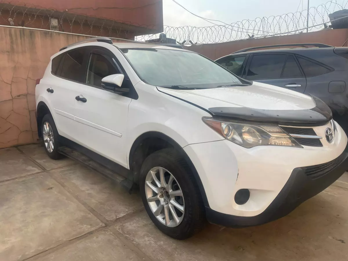 Toyota RAV4   - 2013