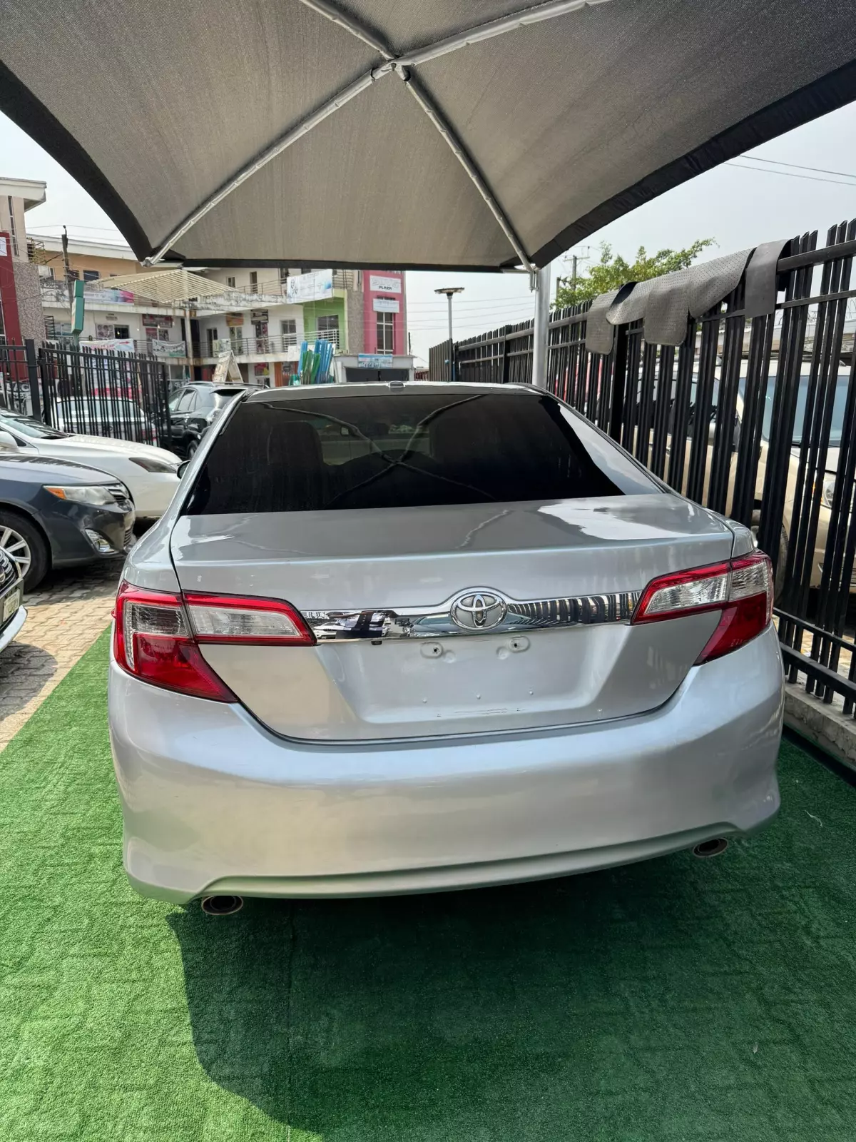 Toyota Camry   - 2014