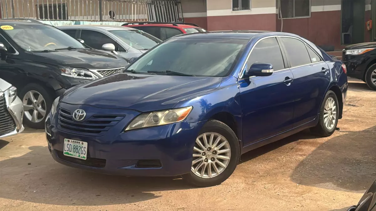 Toyota Camry   - 2008