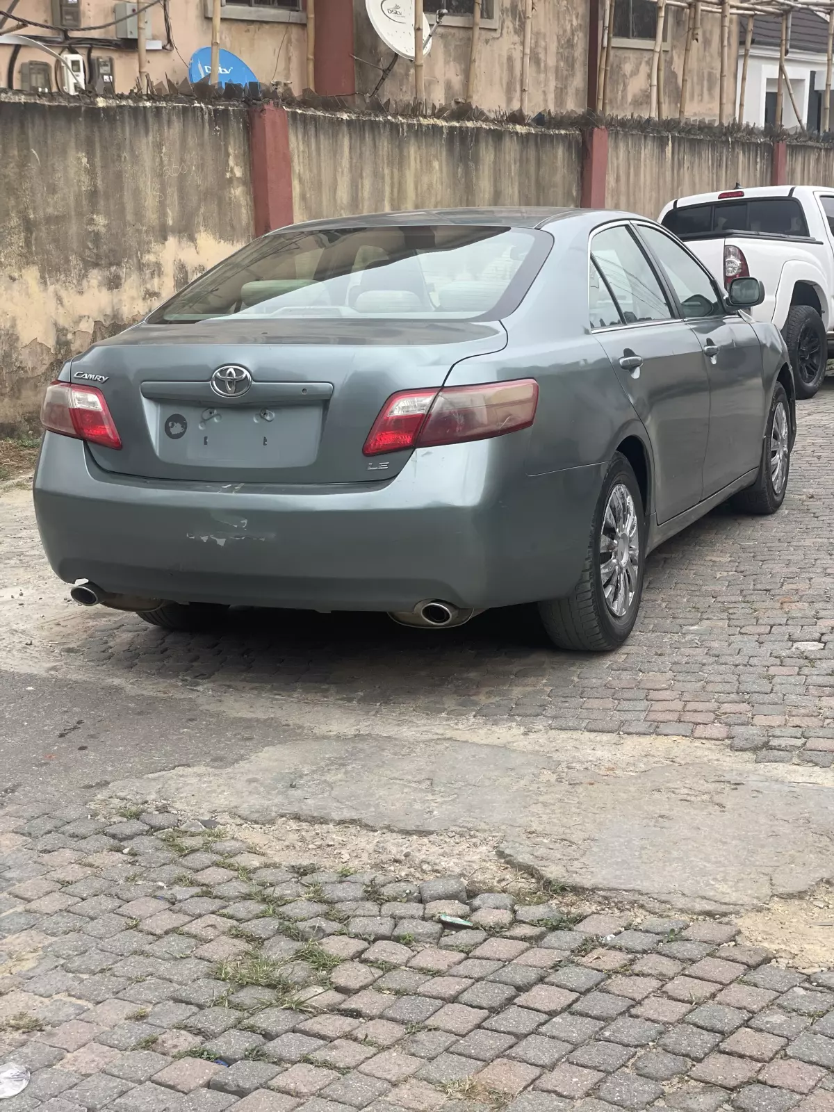 Toyota Camry   - 2008