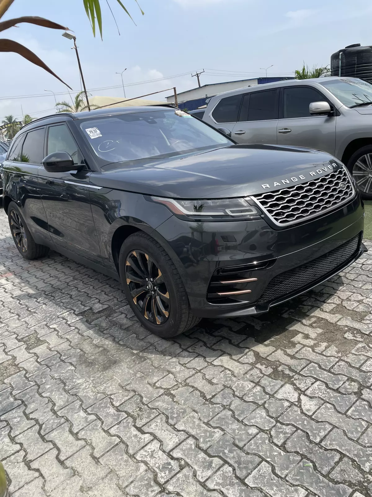 Land Rover Range Rover Velar   - 2018