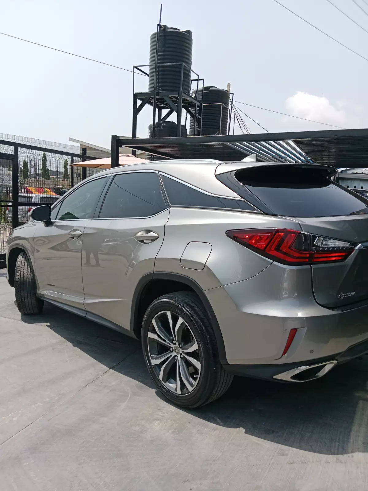 Lexus RX   - 2017