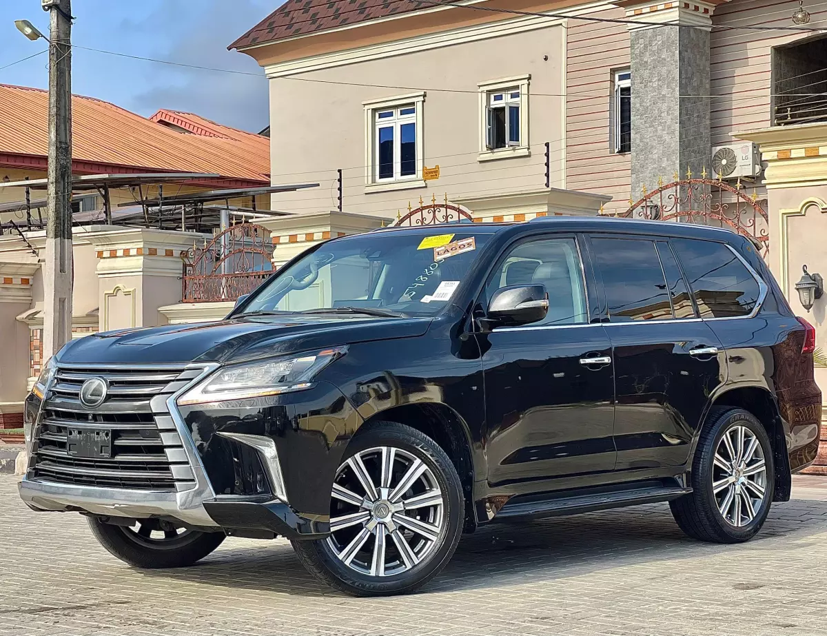 Lexus LX   - 2016