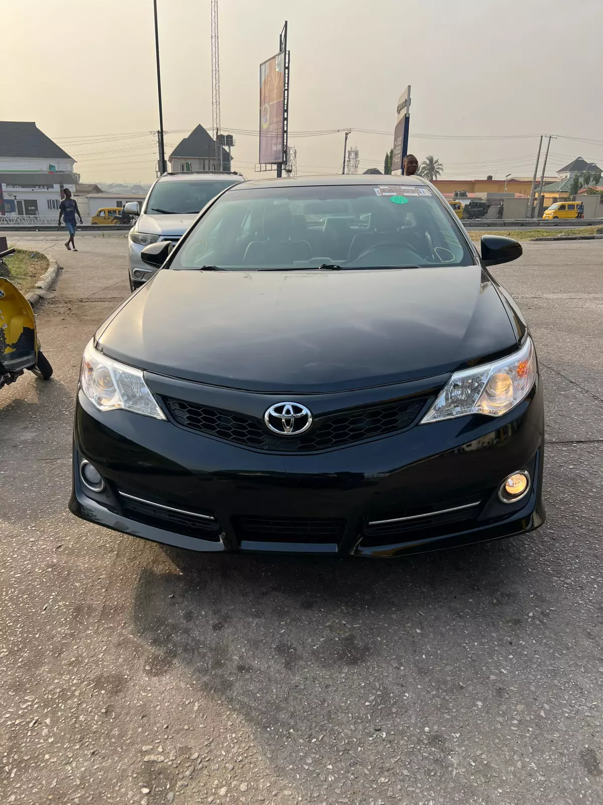 Toyota Camry   - 2012