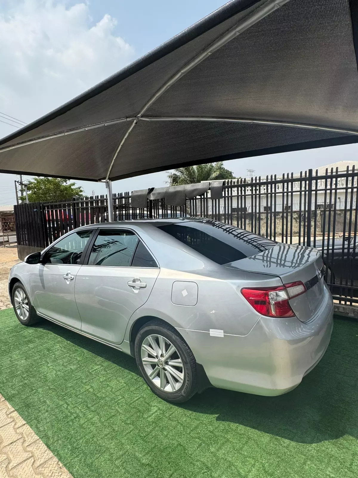 Toyota Camry   - 2014