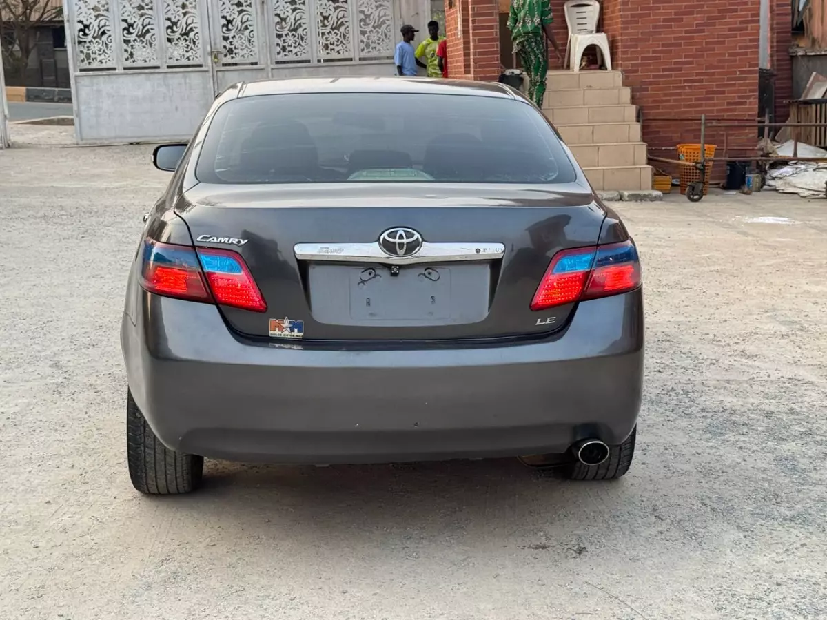 Toyota Camry   - 2007