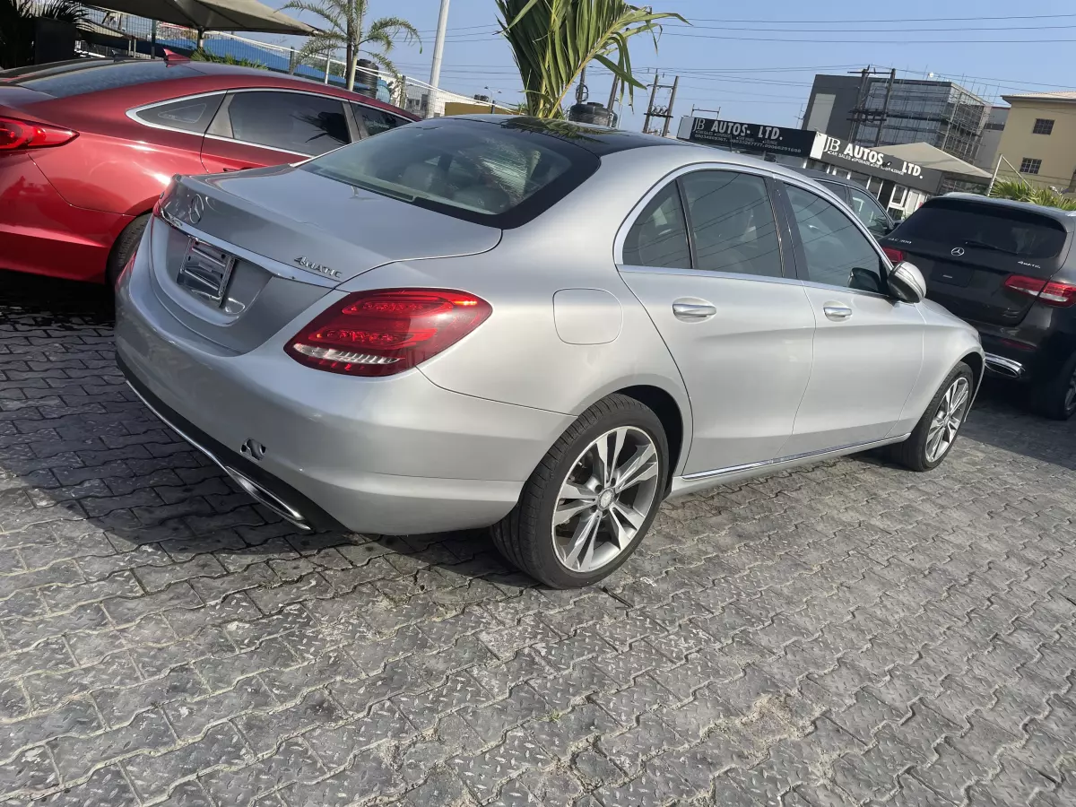 Mercedes-Benz C-class   - 2015