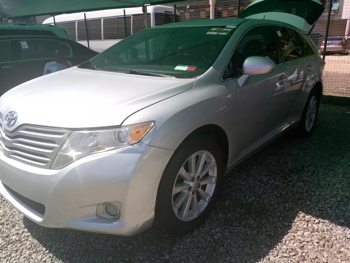 Toyota Venza   - 2010